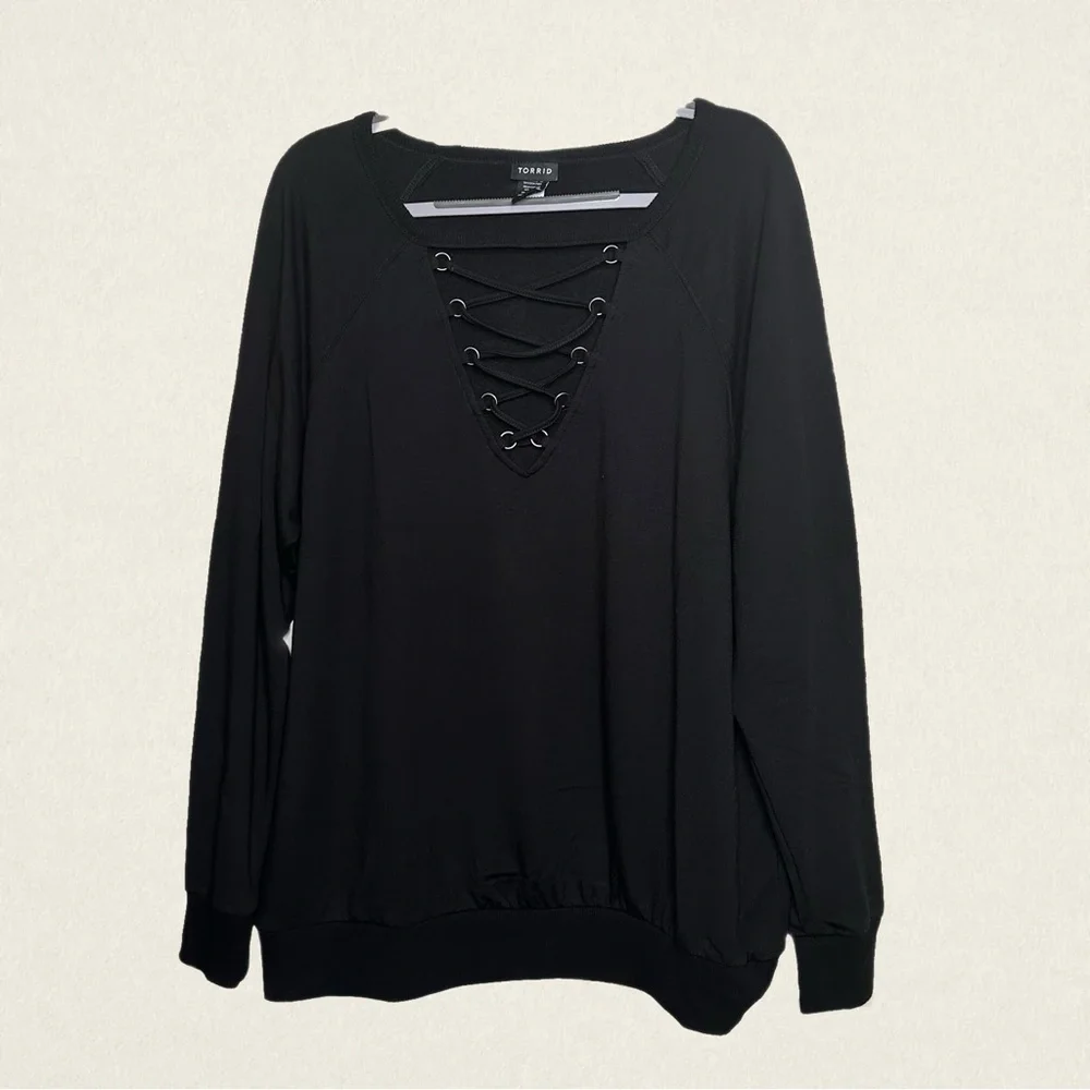 Torrid Black Lattice Front Crew Neck Long Sleeve Pullover Sweater - Picture 4 of 10